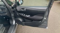 Nissan LEAF 110kW N-Connecta 39kWh 5dr Auto Electric Hatchback